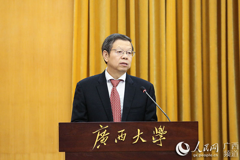 刘正东在国际投资贸易与广西自贸区法制建设国际研讨会上的致辞来自世界各地的国际投资贸易法研究专家们汇聚伟德bv1946官网，围绕中国（广西）自由贸易试验区建设需要，共同探讨国际经贸投资合作中的法律风险及解决之道，我表示诚挚的欢迎和衷心的感谢【详细】 